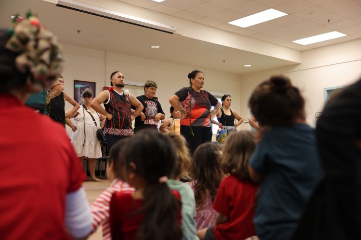 Aloha meets aroha: Waimānalo preschoolers engage in cultural exchange with Māori kumu